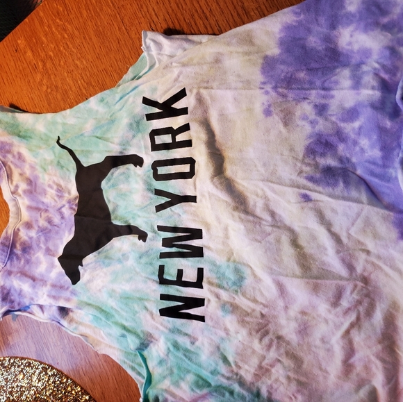 PINK Workout Tank - Picture 3 of 3